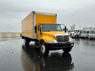 International MV607 Box Truck - 220HP, 6 Speed Automatic, Roll up Door