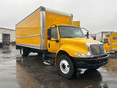 International MV607 Box Truck - 220HP, 6 Speed Automatic, Roll up Door
