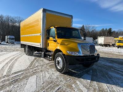International MV607 Box Truck - 220HP, 6 Speed Automatic, Roll up Door