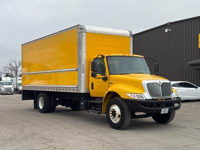 International MV607 Box Truck - 220HP, 6 Speed Automatic, Roll up Door
