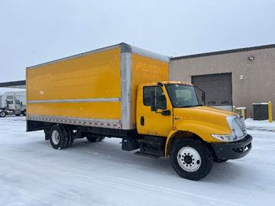 International MV607 Box Truck - 220HP, 7 Speed Automatic, Roll up Door