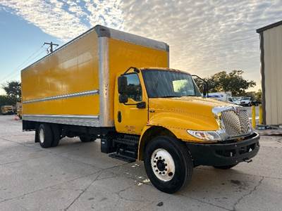 International MV607 Box Truck - 220HP, 6 Speed Automatic, Roll up Door