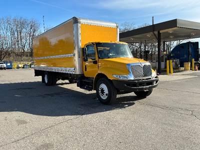 International MV607 Box Truck - 220HP, 6 Speed Automatic, Roll up Door
