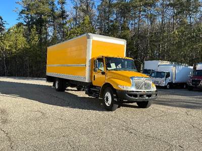 International MV607 Box Truck - 220HP, 6 Speed Automatic, Roll up Door