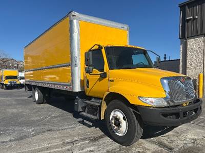 International MV607 Box Truck - 220HP, 6 Speed Automatic, Roll up Door