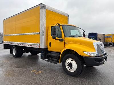 International MV607 Box Truck - 220HP, 6 Speed Automatic, Roll up Door