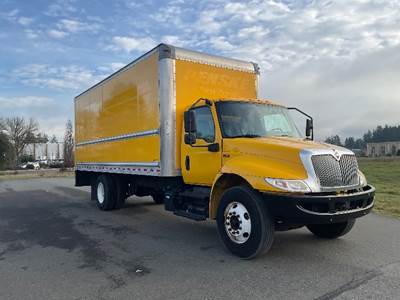 International MV607 Box Truck - 220HP, 6 Speed Automatic, Roll up Door