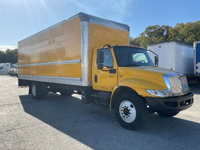 International MV607 Box Truck - 220HP, 6 Speed Automatic, Roll up Door