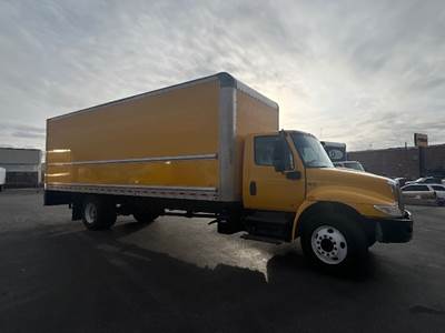 International MV607 Box Truck - 220HP, 6 Speed Automatic, Roll up Door