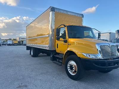 International MV607 Box Truck - 220HP, 6 Speed Automatic, Roll up Door