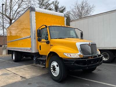 International MV607 Box Truck - 220HP, 6 Speed Automatic, Roll up Door