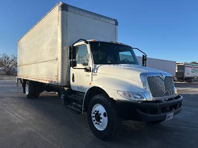 International MV607 Box Truck - 220HP, 6 Speed Automatic, Roll up Door