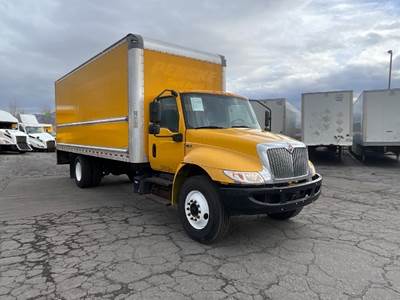 International MV607 Box Truck - 220HP, 6 Speed Automatic, Roll up Door