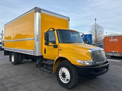 International MV607 Box Truck - 220HP, 6 Speed Automatic, Roll up Door