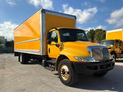 International MV607 Box Truck - 220HP, 6 Speed Automatic, Roll up Door