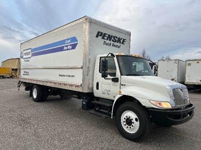 International MV607 Box Truck - 220HP, 6 Speed Automatic, Roll up Door