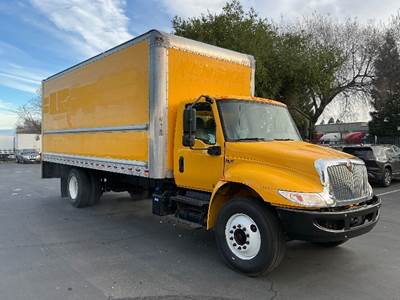 International MV607 Box Truck - 220HP, 6 Speed Automatic, Roll up Door