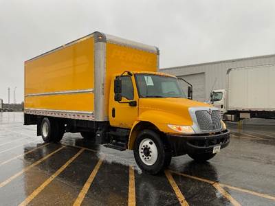 International MV607 Box Truck - 220HP, 6 Speed Automatic, Roll up Door