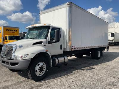 International MV607 Box Truck - 220HP, 6 Speed Automatic, Roll up Door