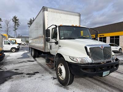 International MV607 Box Truck - 220HP, 6 Speed Automatic, Roll up Door