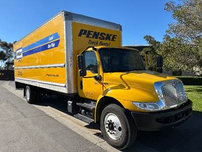 International MV607 Box Truck - 220HP, 6 Speed Automatic, Roll up Door