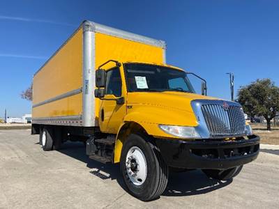 International MV607 Box Truck - 220HP, 6 Speed Automatic, Roll up Door