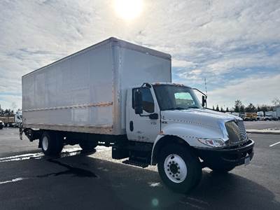 International MV607 Box Truck - 220HP, 7 Speed Automatic, Roll up Door