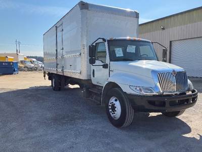 International MV607 Box Truck - 220HP, 7 Speed Automatic, Roll up Door