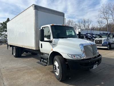 International MV607 Box Truck - 220HP, 6 Speed Automatic, Roll up Door