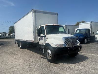 International MV607 Box Truck - 260HP, 7 Speed Automatic, Swing Door