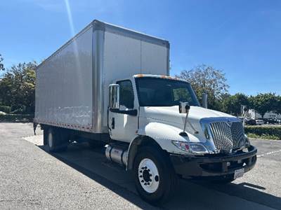 International MV607 Box Truck - 220HP, 6 Speed Automatic, Roll up Door