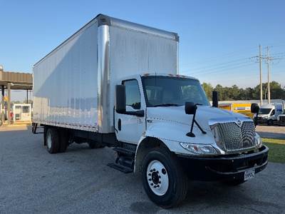 International MV607 Box Truck - 220HP, 6 Speed Automatic, Swing Door