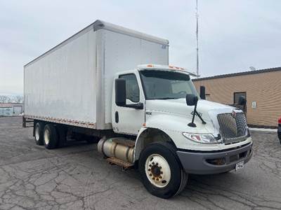 International MV607 Box Truck - 300HP, 6 Speed Automatic, Roll up Door