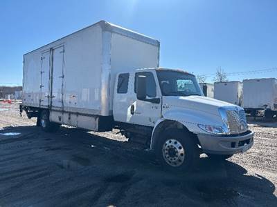 International MV607 Box Truck - 220HP, 6 Speed Automatic, Swing Door