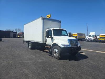 International MV607 Box Truck - 220HP, 6 Speed Automatic, Roll up Door