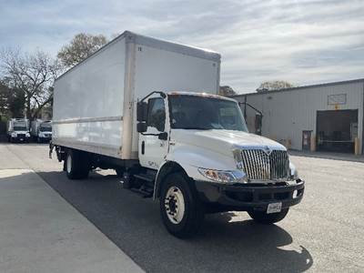 International MV607 Box Truck - 220HP, 7 Speed Automatic, Roll up Door
