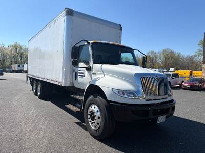 International MV607 Box Truck - 300HP, 6 Speed Automatic, Roll up Door