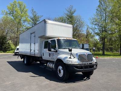International MV607 Box Truck - 220HP, 6 Speed Automatic, Roll up Door