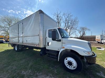 International MV607 Box Truck - 220HP, 6 Speed Automatic, Roll up Door
