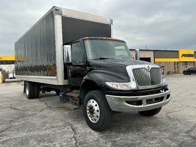International MV607 Box Truck - 220HP, 6 Speed Automatic, Roll up Door