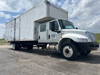 International MV607 Box Truck - 260HP, 6 Speed Automatic, Swing Door