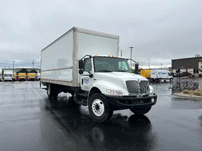 International MV607 26 ft Box Truck - 220HP, 6 Speed Automatic, Roll up Door