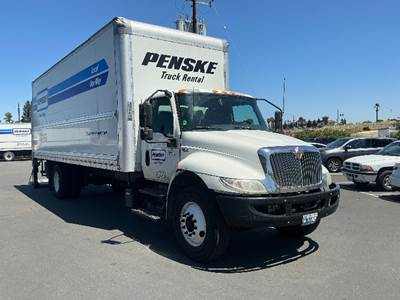 International MV607 Box Truck - 220HP, 6 Speed Automatic, Roll up Door