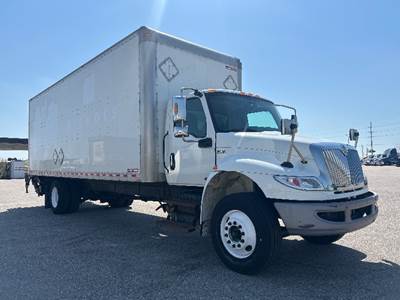 International MV607 Box Truck - 250HP, 7 Speed Automatic, Roll up Door