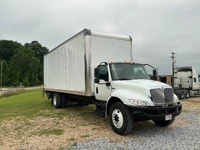 International MV607 Box Truck - 220HP, 6 Speed Automatic, Roll up Door