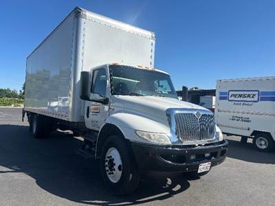International MV607 Box Truck - 220HP, 6 Speed Automatic, Roll up Door