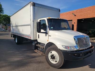 International MV607 Box Truck - 220HP, 6 Speed Automatic, Roll up Door