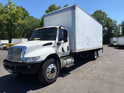 International MV607 Box Truck - 220HP, 6 Speed Automatic, Roll up Door