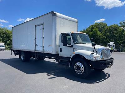 International MV607 Box Truck - 220HP, 6 Speed Automatic, Roll up Door