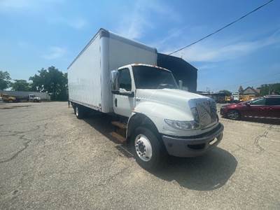 International MV607 Box Truck - 220HP, 6 Speed Automatic, Roll up Door